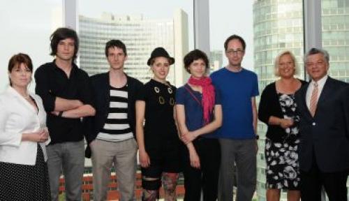 Preisträger und das Team des Strabag Kunstforum Foto: Max Moser