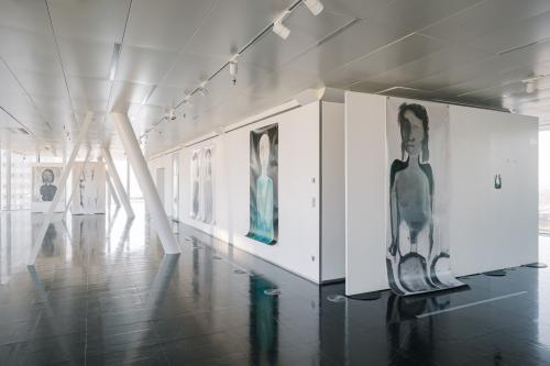 Samira Homayouni, Word, STRABAG Artlounge, 2023, Foto: Nicole Viktorik